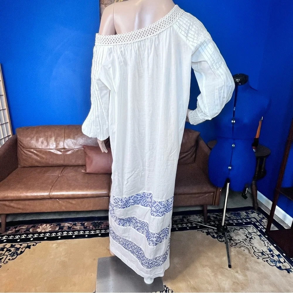Ampersand Heart Women’s Small Cream Blue Long Sleeve Embroidered Dress - Picture 4 of 15